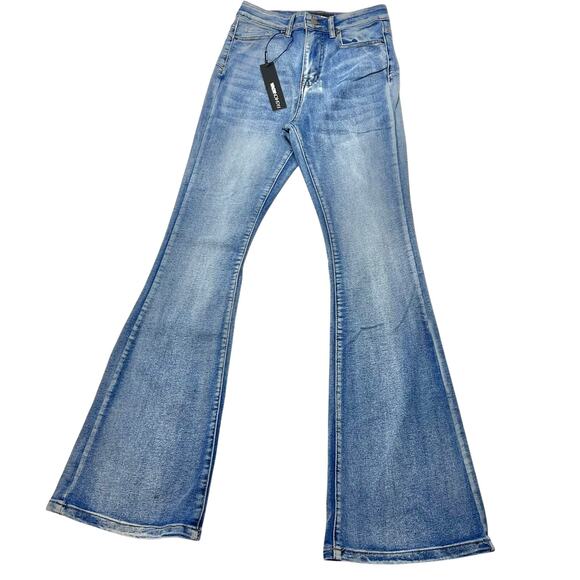 Fashion Nova Jeans Size 7 Gemma Sculpting Stretch Flare Wash Distressed Blue New - Picture 4 of 13